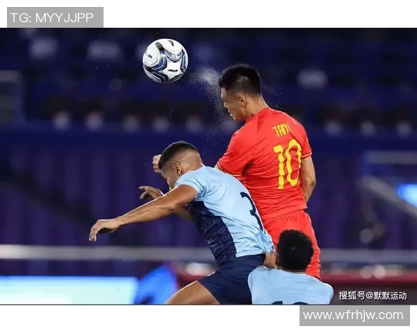 南京足球队在亚运会上的灵活性表现引发热议展现出强大竞争力与团队协作精神